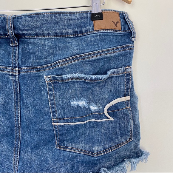 SOLD AEO Distressed Stretch Hi-Rise Jean Shorts - Picture 4 of 7